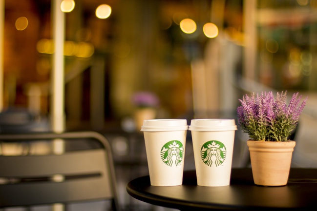 Démission surprise du patron de Starbucks