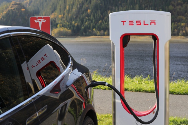 Elon Musk, le patron de Tesla, est épuisé