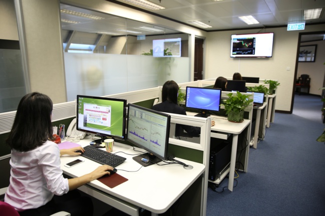 « Open spaces » : 1 salarié sur 2 peine à se concentrer