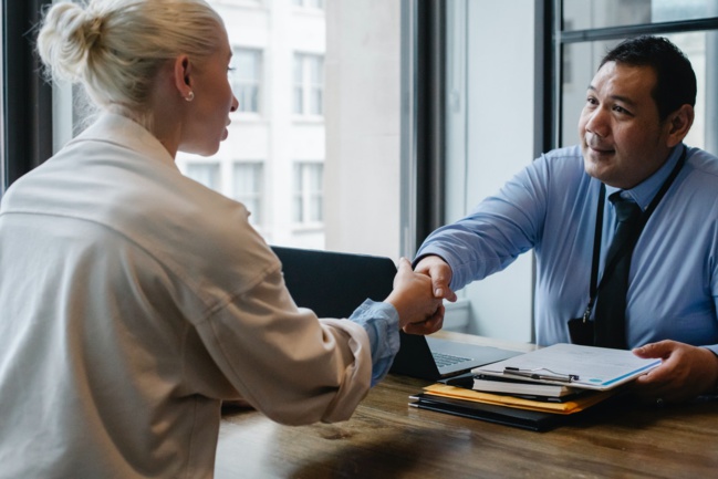 2 chefs d’entreprise sur 5 envisagent de recruter un jeune diplômé