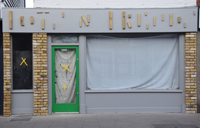 Prêt-à-porter féminin : la crise chez Naf Naf Prêt-à-porter féminin : la crise chez Naf Naf