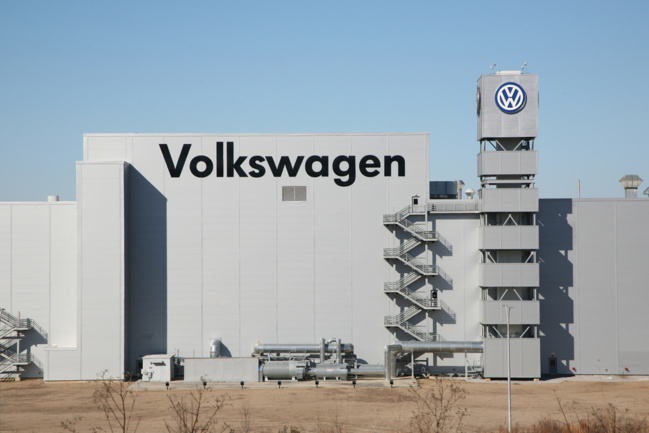 Pris par le scandale des moteurs trafiqués, le PDG de Volkswagen démissionne