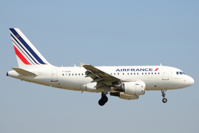 ​Air France : les violences des cinq salariés jugées le 2 décembre 2015