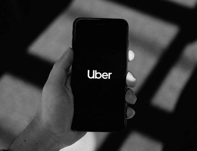 Uber supprime 3.300 postes pour accélérer sa transformation Uber supprime 3.300 postes pour accélérer sa transformation