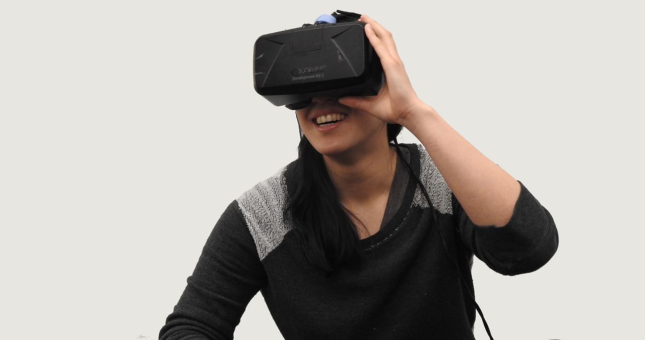 Le créateur du casque de réalité virtuelle Oculus quitte Facebook