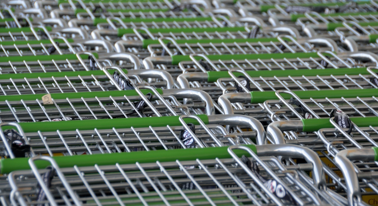 L'ex PDG de Fnac Darty à la rescousse de Carrefour