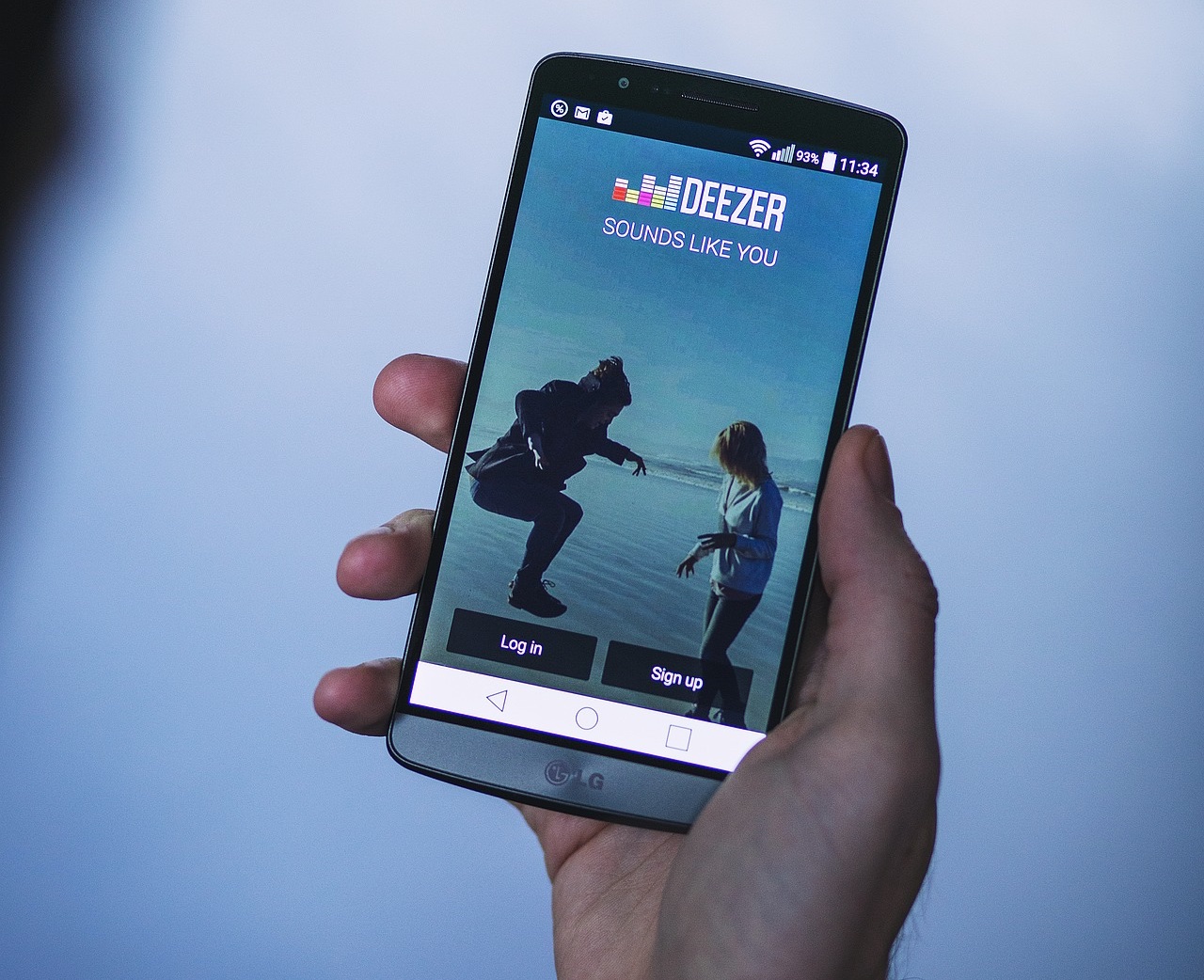 Valorisé à 1 milliard d'euros, Deezer veut s'imposer au Moyen-Orient Valorisé à 1 milliard d'euros, Deezer veut s'imposer au Moyen-Orient