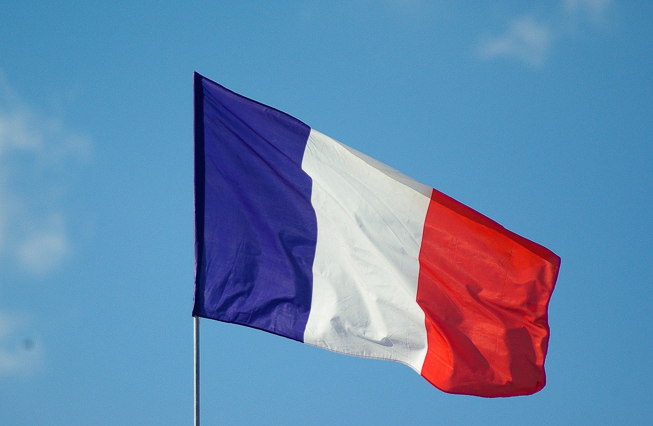 Malgré les « gilets jaunes », la France conserve une bonne image auprès des entreprises étrangères