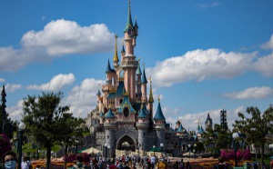 Grève à Disneyland Paris: les « horaires adaptés » dans le collimateur des syndicats
