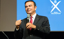 Carlos Ghosn lâche un peu de lest chez Nissan